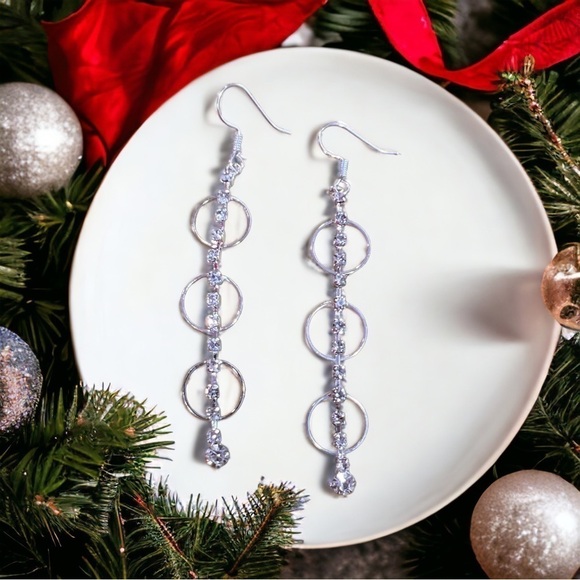 RHINESTONE CIRCLE CHAIN DROP EARRINGS - Picture 2 of 4